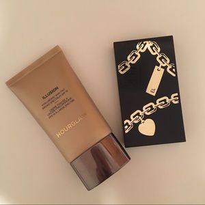 BUY 1 GET 1 FREE! HOURGLASS Illusion Skin Tint